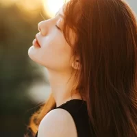 綺麗な女性の横顔