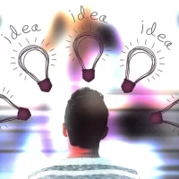 アイデアが閃いた男性の後姿